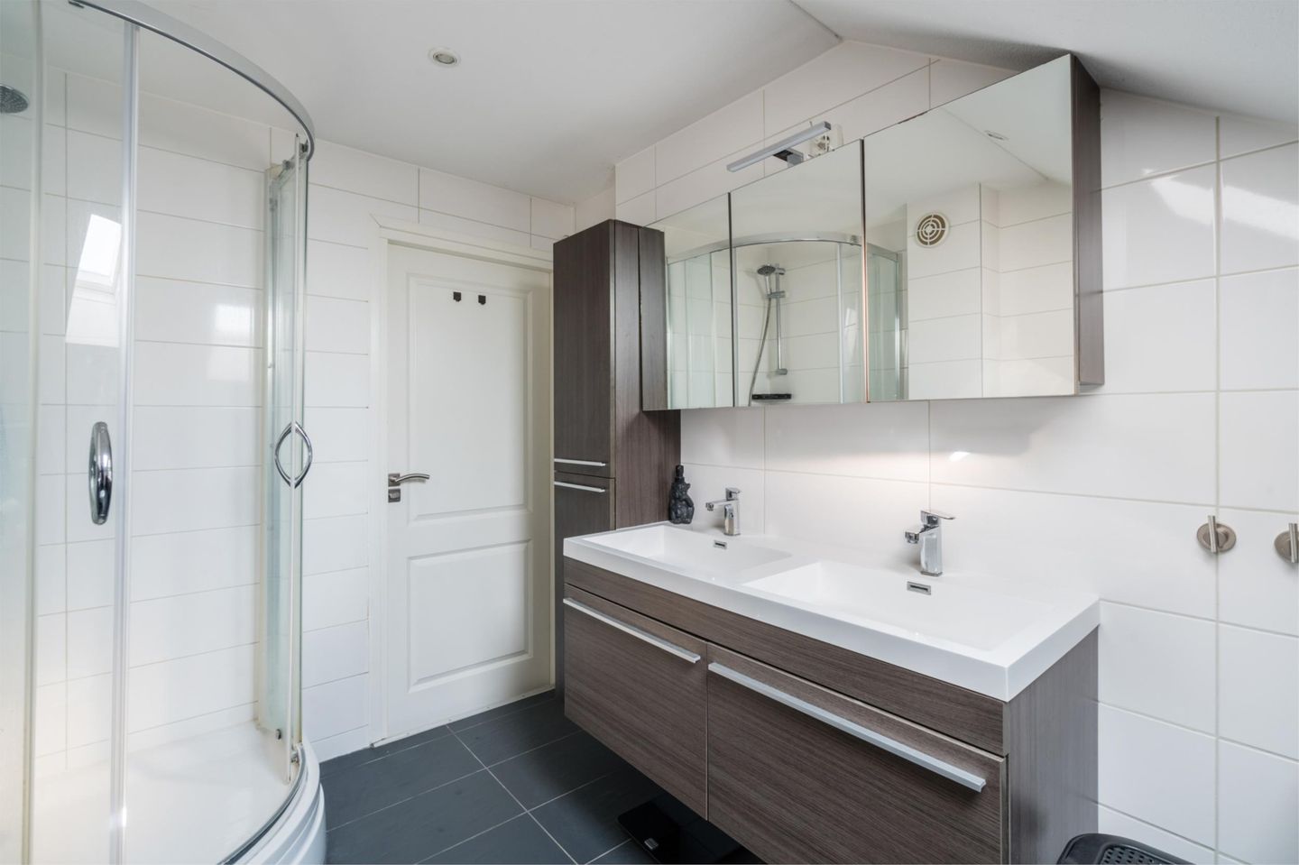 Photo 29 of Kruiszwin 3732