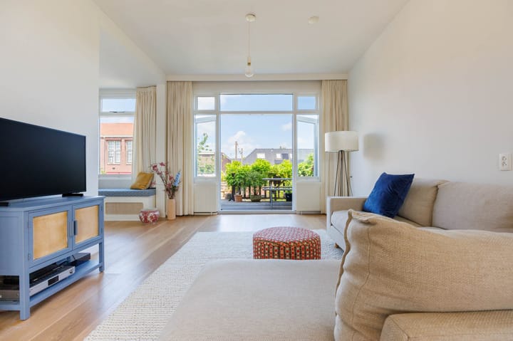 Foto 6 van Drie Octoberstraat 15-A