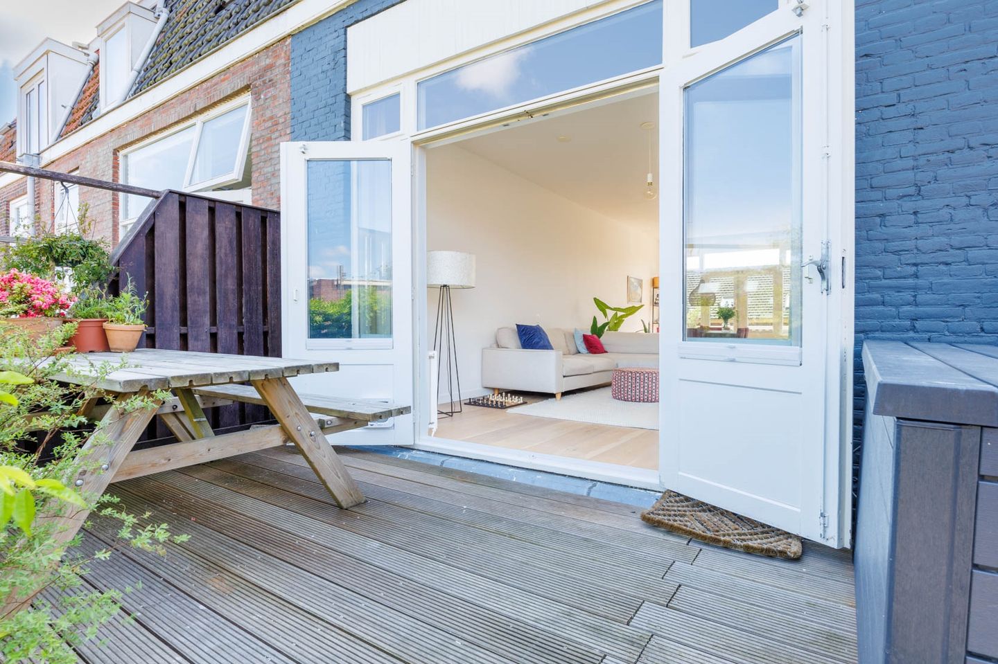 Foto 25 van Drie Octoberstraat 15-A