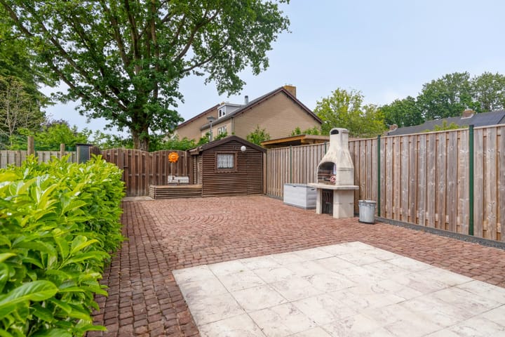 Foto 3 van Pianohof 24