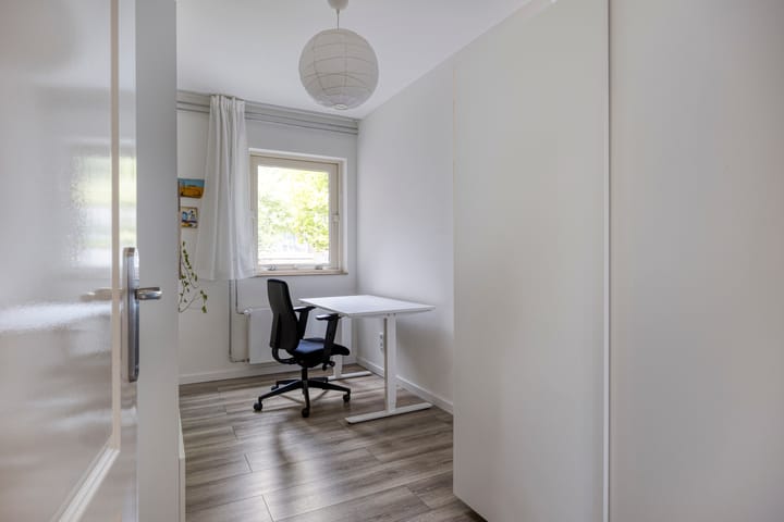 Photo 19 of Javastraat 11