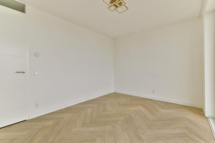 Foto 17 van Baan 58-L