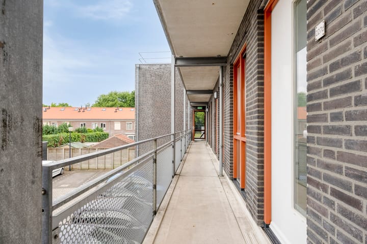 Foto 19 van Berghemseweg 227-D