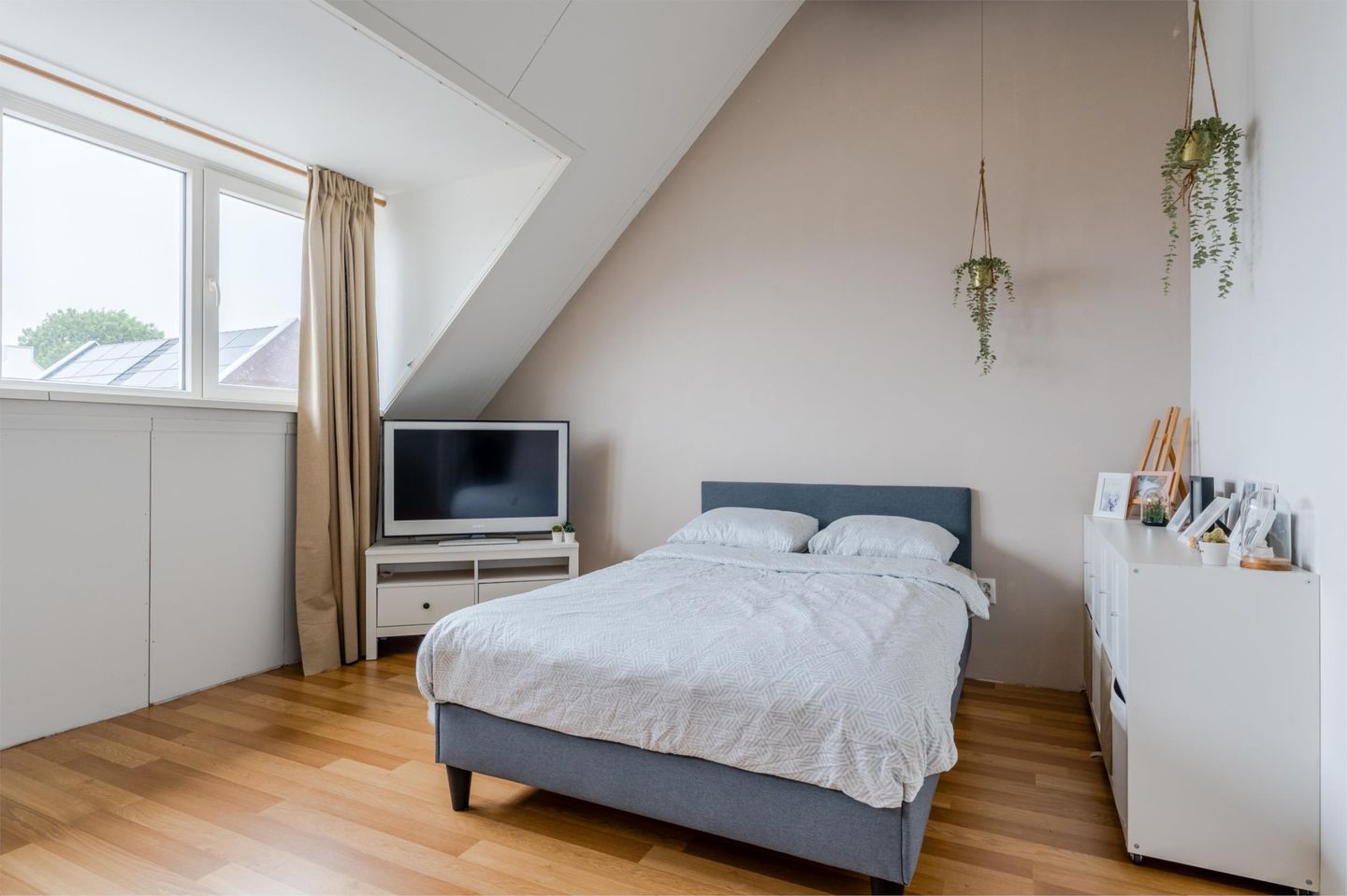 Foto 19 van Victorieuxstraat 27