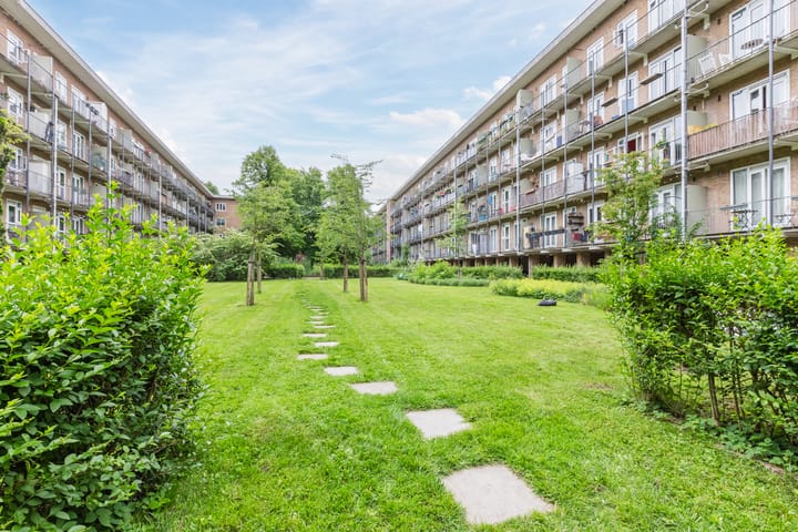 Photo 25 of Willem de Zwijgerlaan 132-3