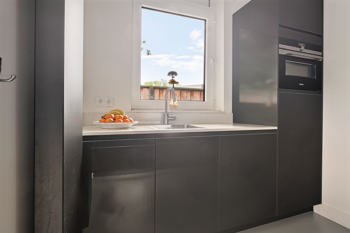 Foto 20 van Kamerlingh Onneslaan 55