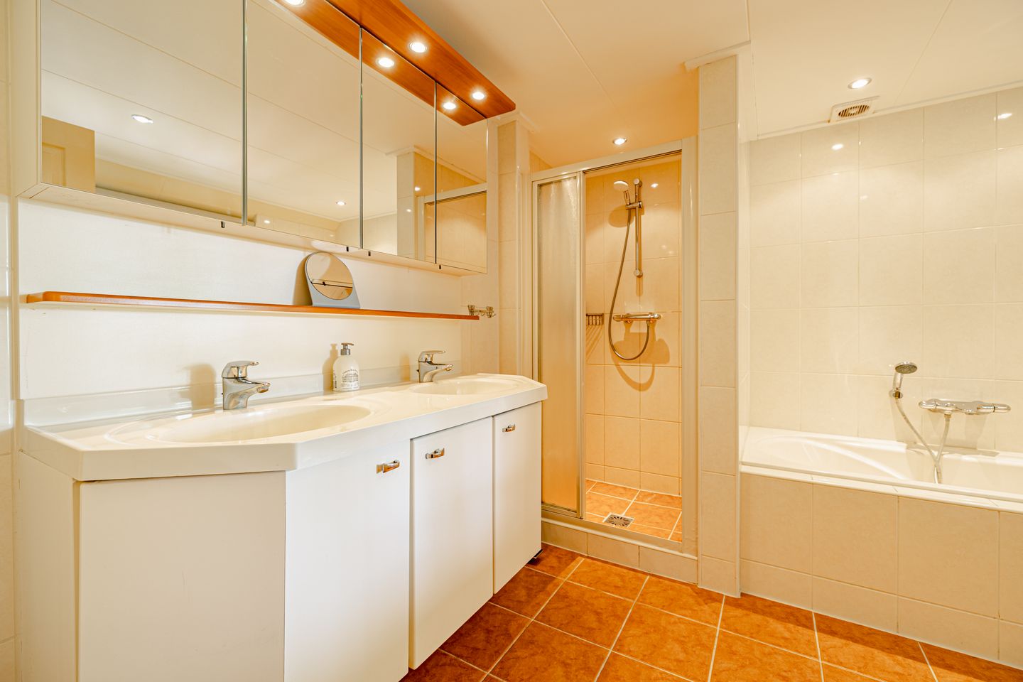 Foto 49 van Oane Binnesloane 15