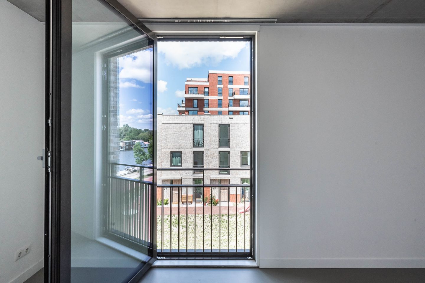 Foto 34 van Elstarstraat 79