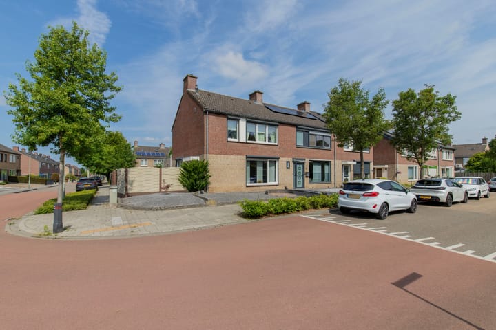 Photo 2 of Ruys de Beerenbroucklaan 55