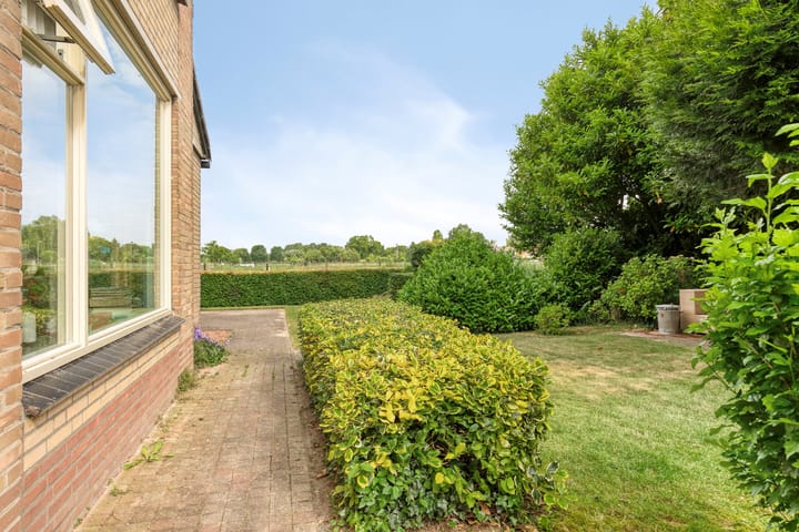 Foto 2 van Burgemeester van Rijswijkstraat 8