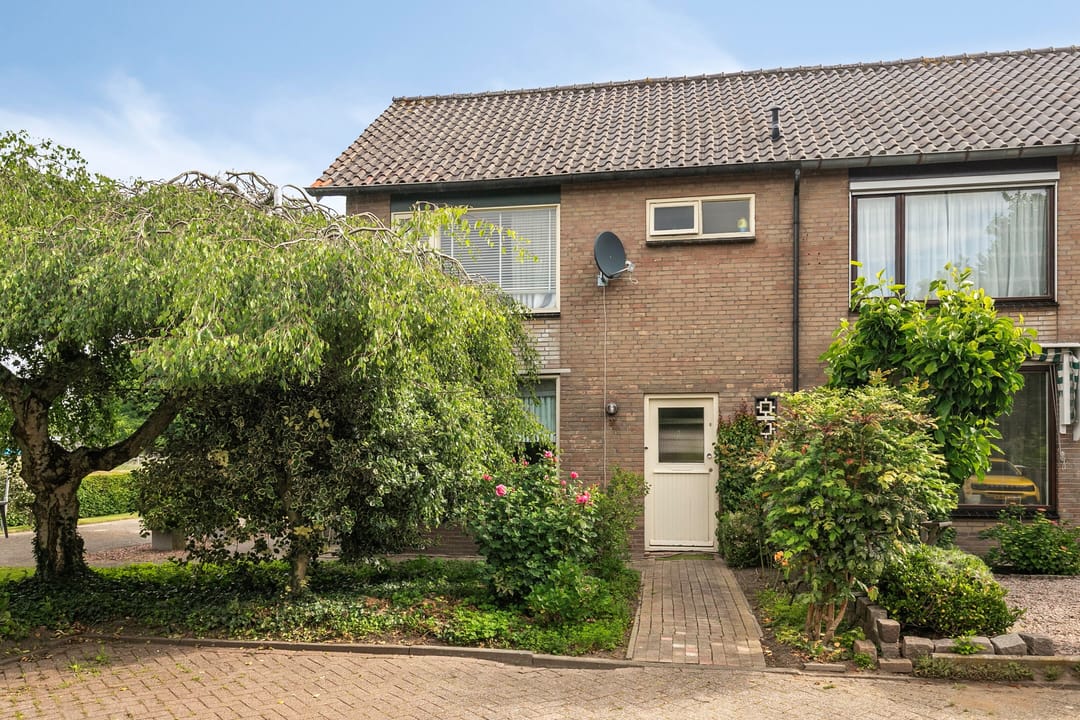 Photo 11 of Burgemeester van Rijswijkstraat 8