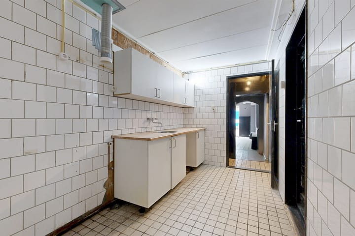 Photo 16 of Voorstraat 6