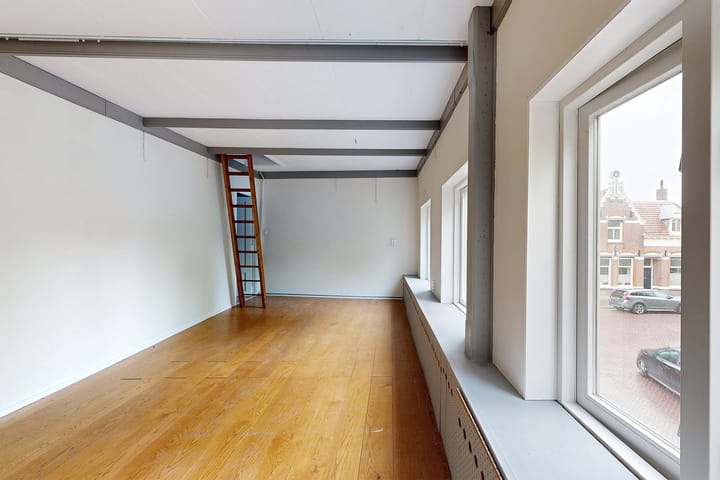 Photo 25 of Voorstraat 6