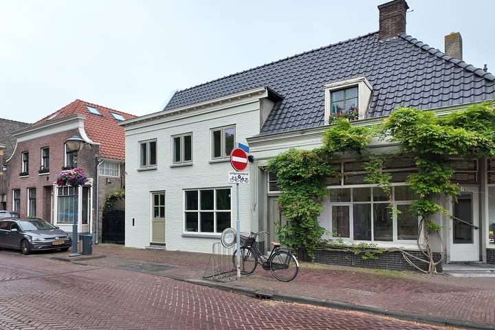 Photo 30 of Voorstraat 6