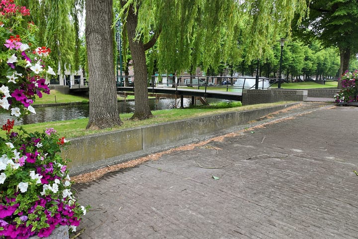 Photo 35 of Voorstraat 6