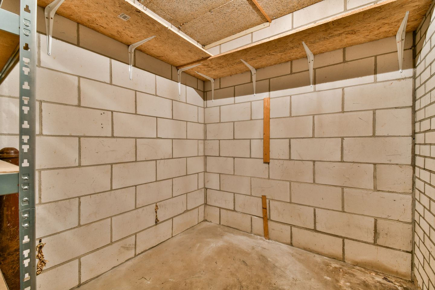 Photo 14 of Wethouder De Roosplein 166