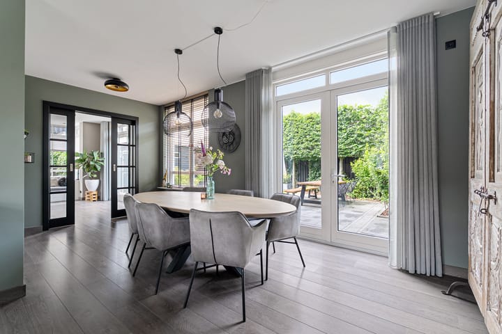 Foto 17 van Voortsweg 165