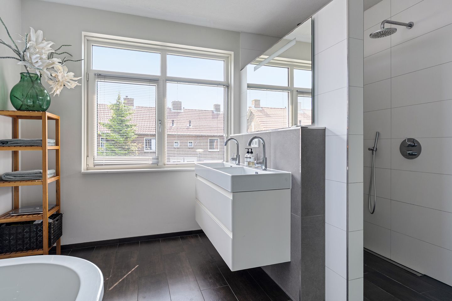 Foto 25 van Voortsweg 165