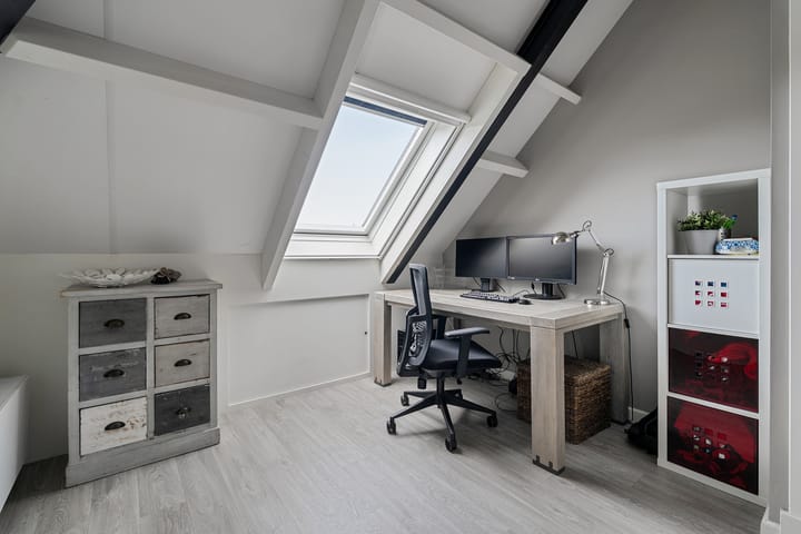 Foto 42 van Voortsweg 165