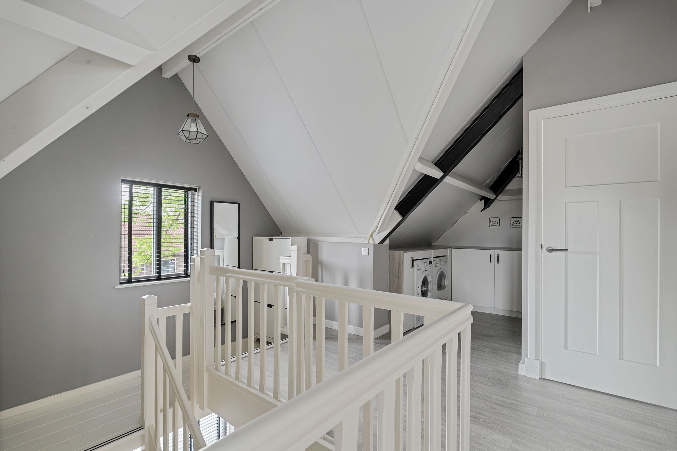 Foto 45 van Voortsweg 165