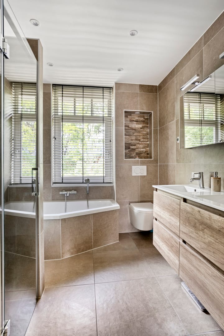 Foto 23 van Frits Koolhovenweg 53