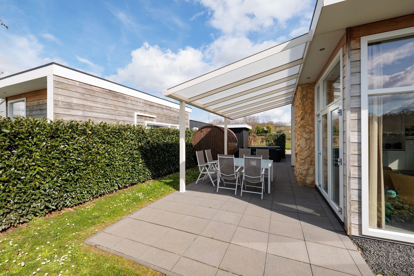 Photo 10 of Valkenburgerweg 128-254