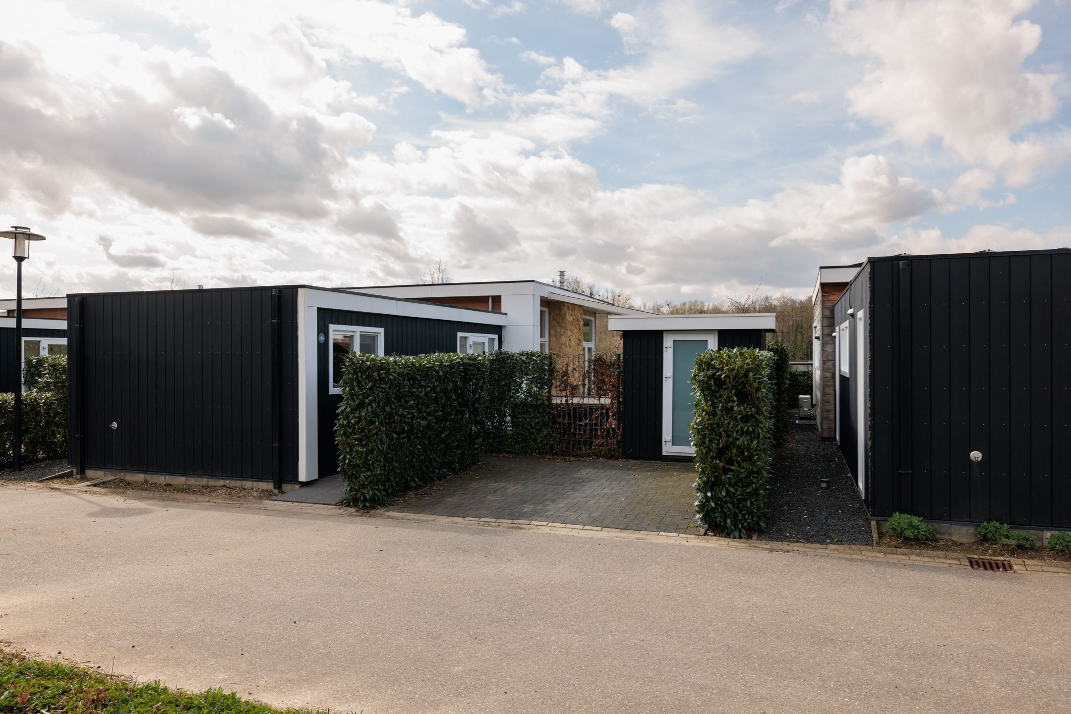 Photo 42 of Valkenburgerweg 128-254