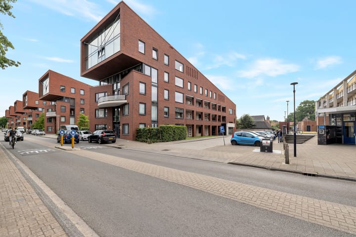 Foto 1 van S.L. Louwesstraat 44