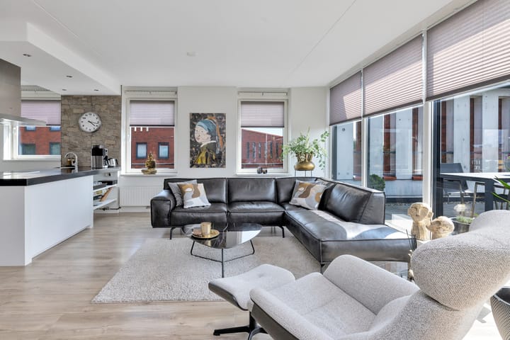 Foto 8 van S.L. Louwesstraat 44