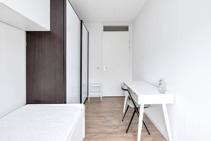 Foto 26 van S.L. Louwesstraat 44