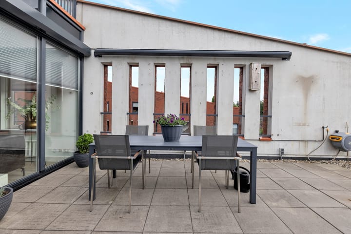 Foto 33 van S.L. Louwesstraat 44