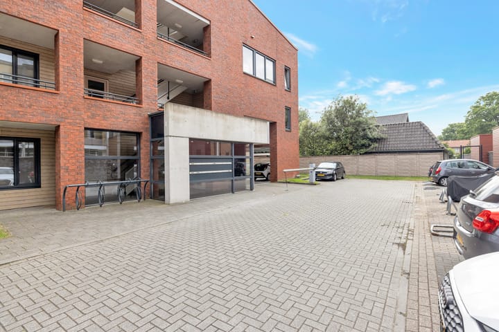 Foto 39 van S.L. Louwesstraat 44