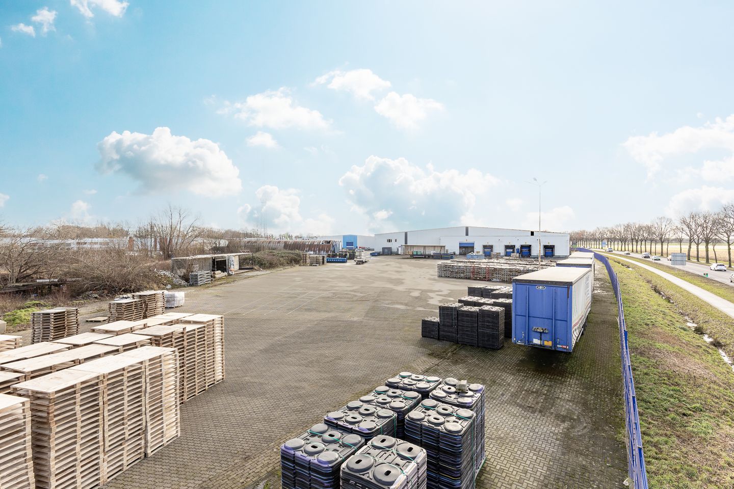 View photo 1 of Industriestraat 12