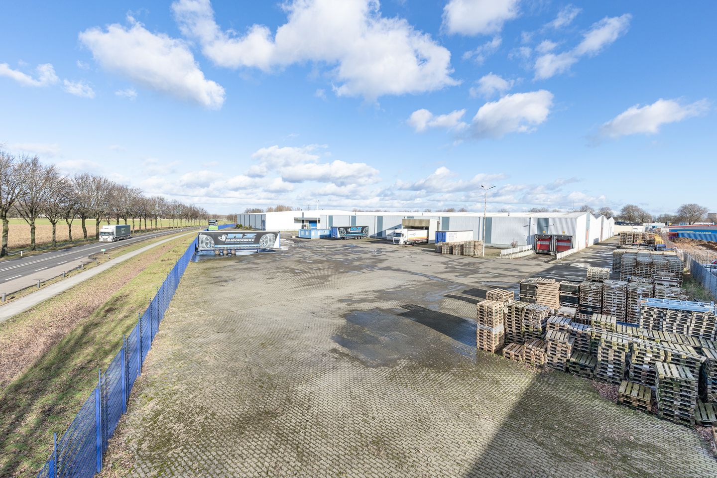View photo 2 of Industriestraat 12