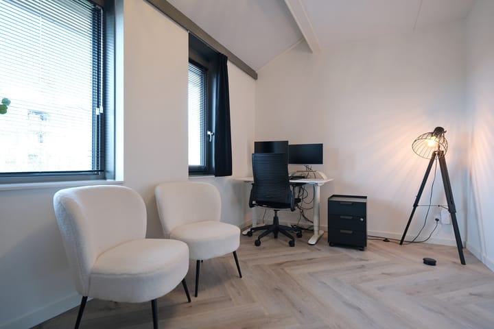 Photo 18 of Henrick Lamkade 38