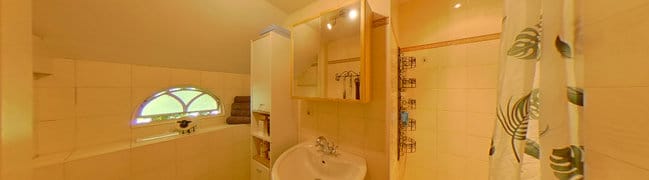 Eerste badkamer begane grond