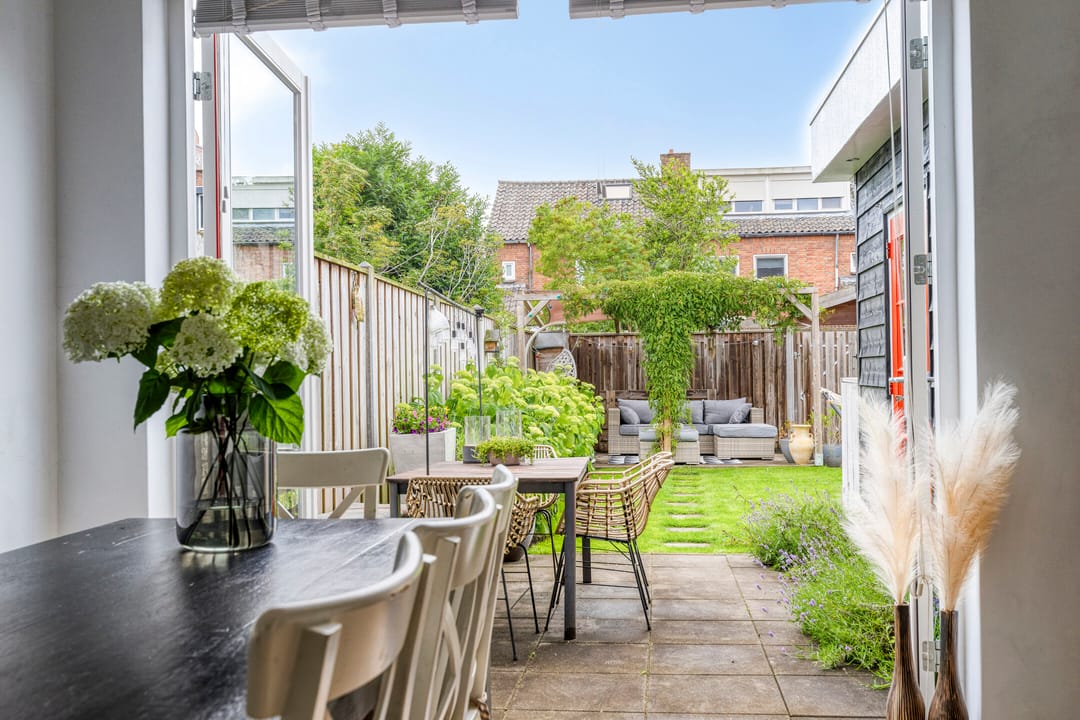 Photo 11 of Begoniastraat 56