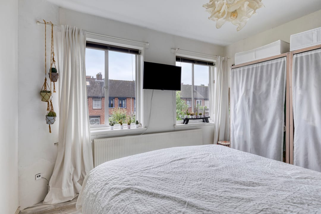 Photo 17 of Begoniastraat 56