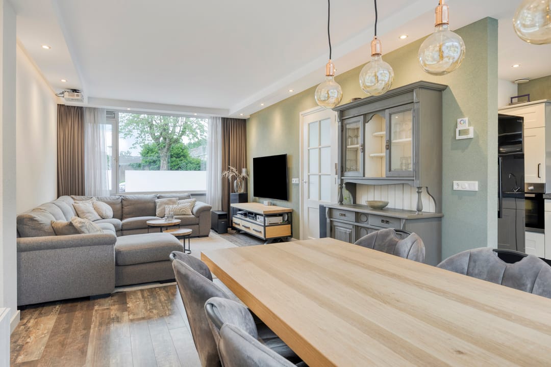 Foto 16 van Gitaarstraat 8