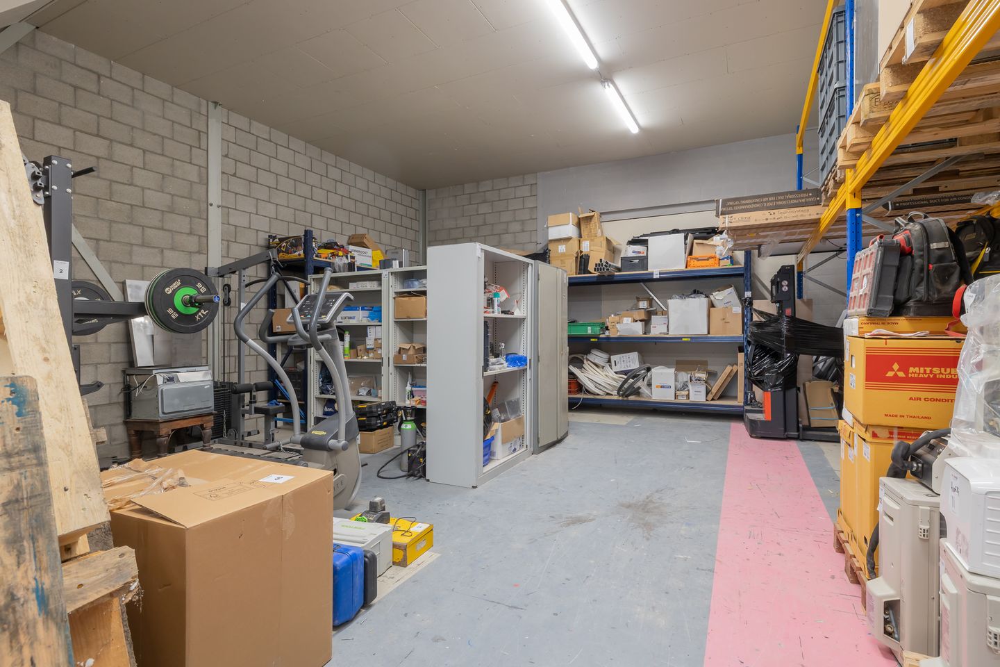 View photo 4 of Flevoweg 12-E
