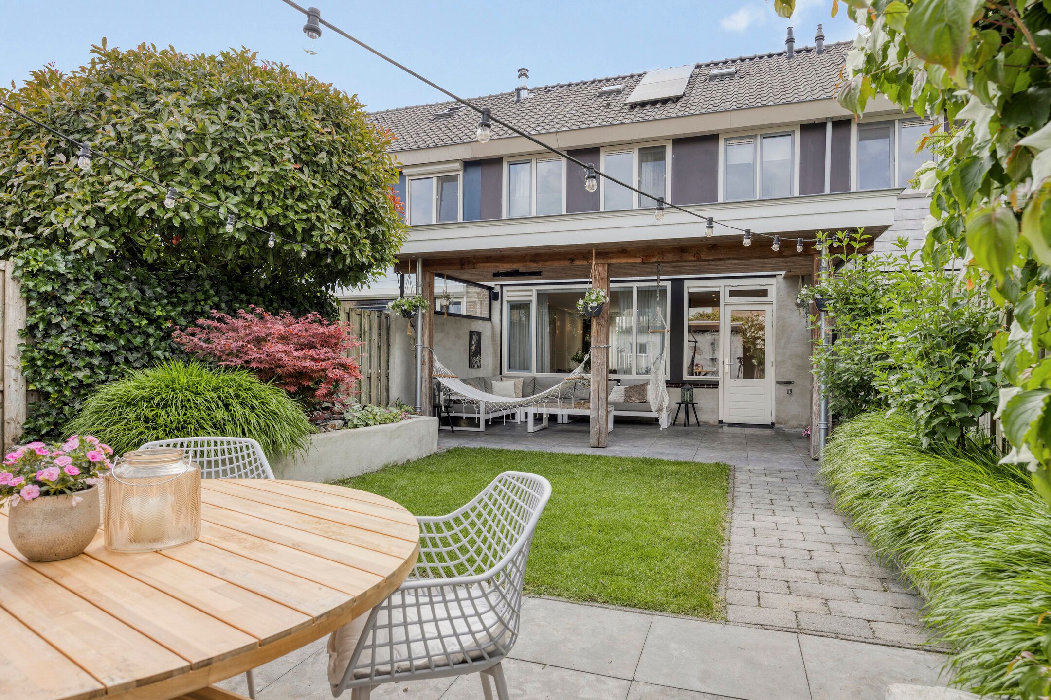 Foto 48 van Gitaarstraat 8