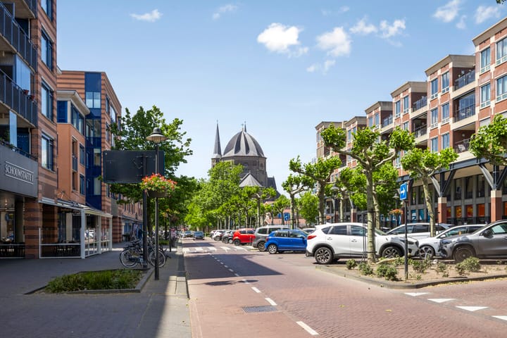 Foto 52 van Gitaarstraat 8