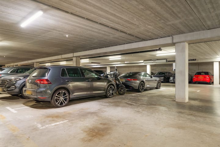 Foto 38 van Saskia van Uijlenburgkade 65