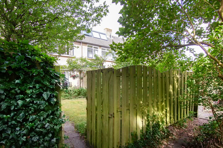 Foto 17 van Bertha von Suttnerstraat 49