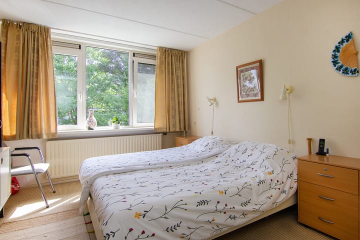 Foto 21 van Bertha von Suttnerstraat 49