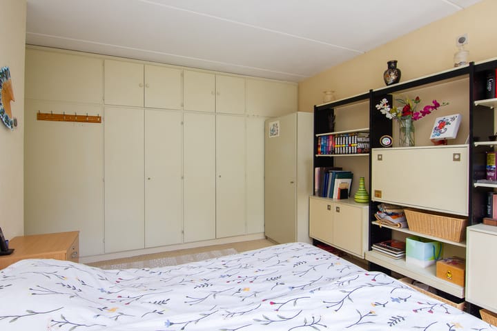 Foto 22 van Bertha von Suttnerstraat 49