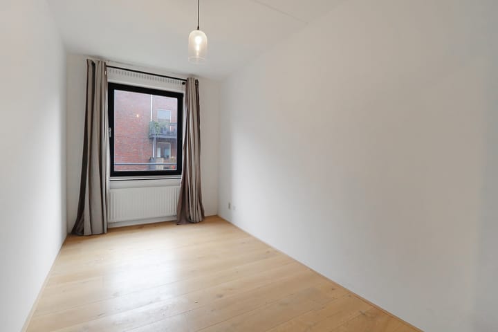 Foto 15 van Hugo de Grootkade 72-F