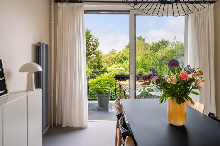 Foto 23 van Halmaheiraplein 2