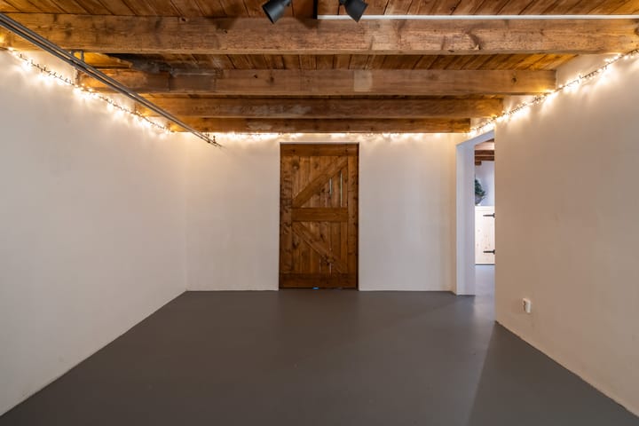 Foto 52 van Halmaheiraplein 2