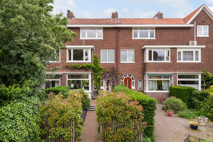 Foto 57 van Halmaheiraplein 2